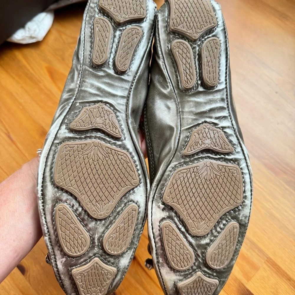 Tahari ballerina flats size 38.5
